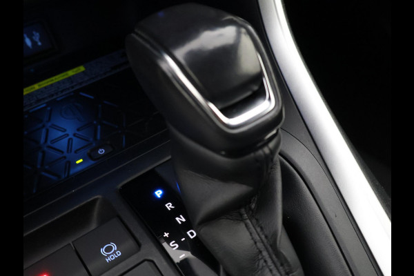 Toyota RAV4 2.5 EXECUTIVE PACK BITONE SCHUIFDAK GARANTIE 2029 LEDER. CAMERA. CARPLAY NAVIGATIE. ELEKTRISCHE ACHTERKLEP