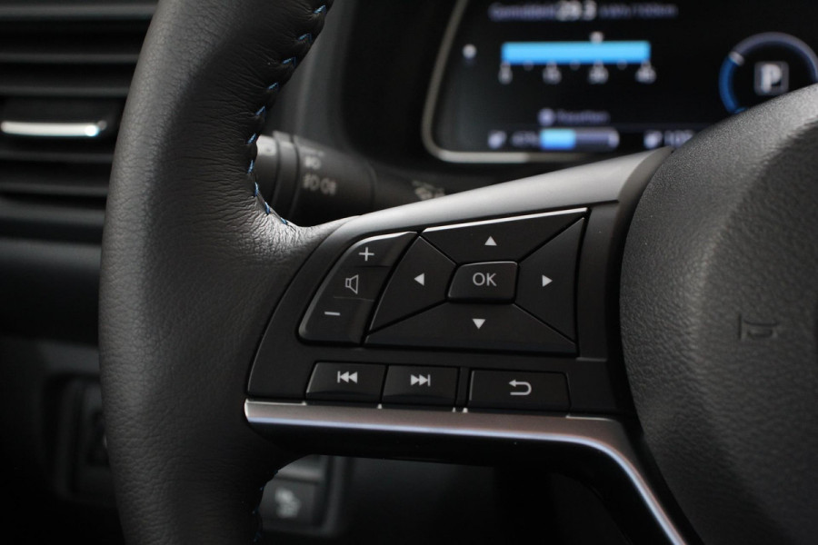Nissan Leaf N-Connecta 40 kWh | Navigatie | Bluetooth | Cruise control | Camera | Parkeer sensoren |