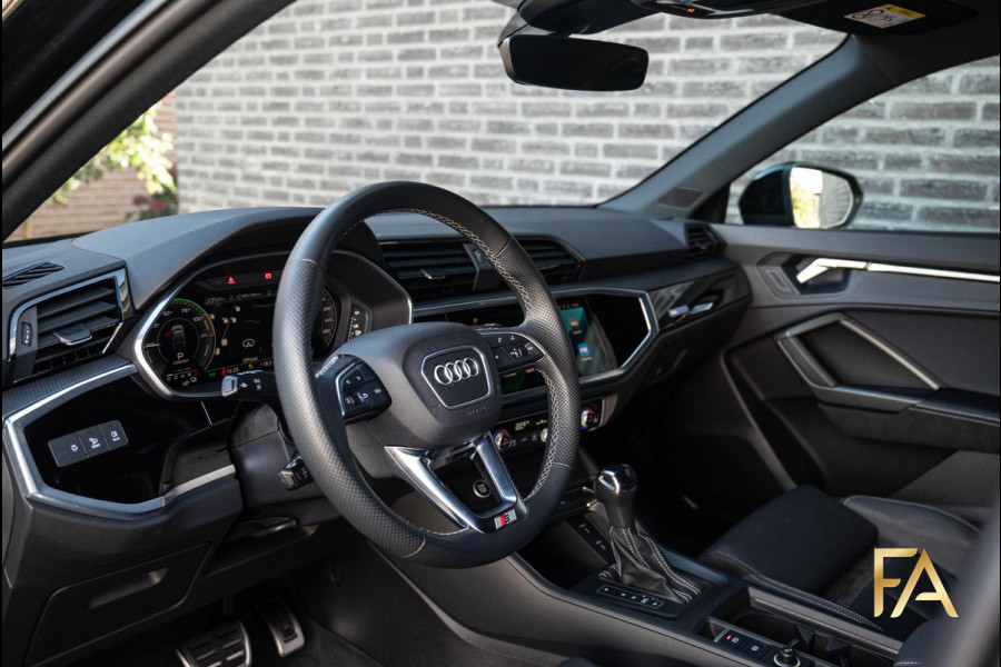 Audi Q3 Sportback 45 TFSI e S Line Edition One 20Inch|Leder|MatrixLED|Ambianceverlichting|Fullblack
