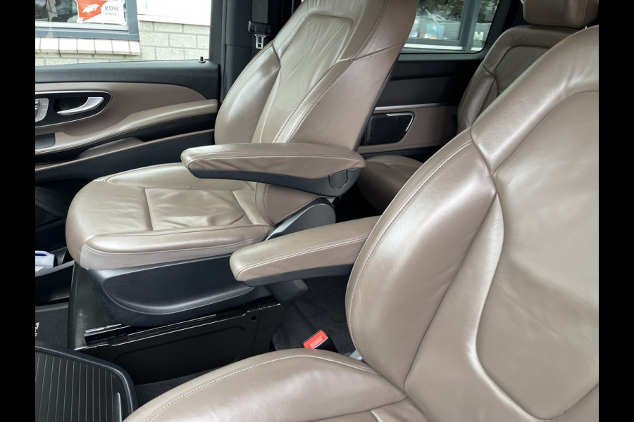 Mercedes-Benz V-Klasse 300d 237pk Extra Lang DC 5 persoons Avantgarde Edition / vaste prijs rijklaar € 49.950 ex btw / lease vanaf € 864 / AMG / burmester / leer / camera / originele Nedelandse bus !