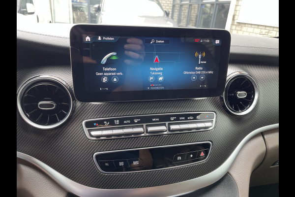 Mercedes-Benz V-Klasse 300d 237pk Extra Lang DC 5 persoons Avantgarde Edition / vaste prijs rijklaar € 49.950 ex btw / lease vanaf € 864 / AMG / burmester / leer / camera / originele Nedelandse bus !