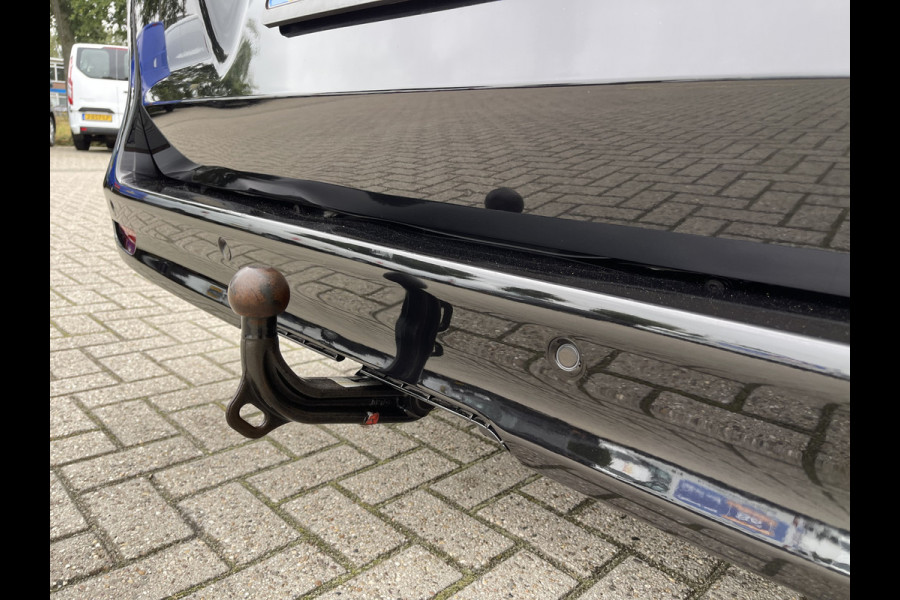 Mercedes-Benz V-Klasse 300d 237pk Extra Lang DC 5 persoons Avantgarde Edition / vaste prijs rijklaar € 49.950 ex btw / lease vanaf € 864 / AMG / burmester / leer / camera / originele Nedelandse bus !
