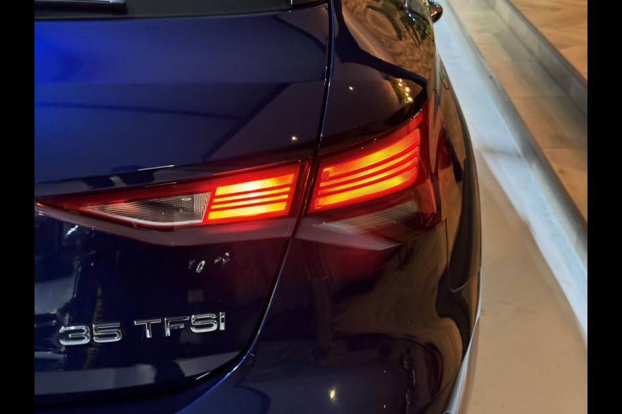 Audi A3 Sportback 35 TFSI S edition Garantie Carplay Camera StoelVW Elek Stoelen Elek Achterklep ACC Naiv Clima Led Dab Rijklaar