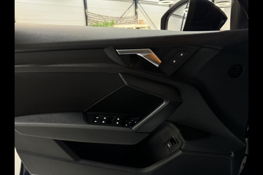 Audi A3 Sportback 35 TFSI S edition Garantie Carplay Camera StoelVW Elek Stoelen Elek Achterklep ACC Naiv Clima Led Dab Rijklaar