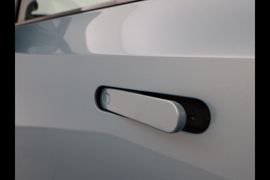 Aiways U5 63kWh PREMIUM + SCHUIFDAK | LEDER | 19 INCH | 360 CAMERA | CARPLAY | ADAPTIVE CRUISE | STOELVERW.