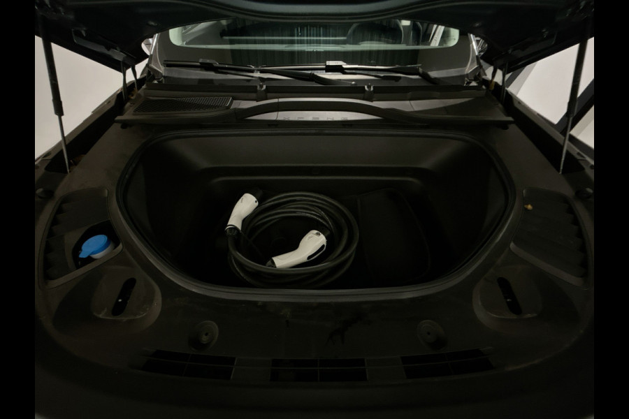 XPeng G9 RWD Long Range 98 kWh Premium Pakket | Trekhaak | Soh Waarde 97,8%!