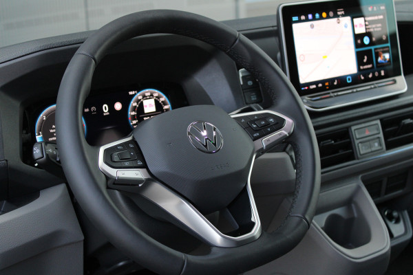 Volkswagen Crafter 35 2.0 TDI L3H3 177pk - Facelift - Navigatie - LED - Geveerde stoel - Virtual cockpit - Camera - Trekhaak - Stoelverwarming - Ri
