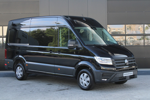 Volkswagen Crafter 35 2.0 TDI L3H3 177pk - Facelift - Navigatie - LED - Geveerde stoel - Virtual cockpit - Camera - Trekhaak - Stoelverwarming - Ri