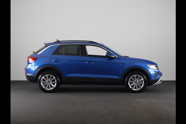 Volkswagen T-Roc 1.5 TSI Life Edition |150 pk Automaat (DSG)| Verlengde garantie |Navigatie via App | Parkeersensoren (Park assist) | Achteruitrijcamera | Adaptieve cruise control |