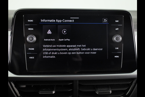 Volkswagen T-Roc 1.5 TSI Life Edition |150 pk Automaat (DSG)| Verlengde garantie |Navigatie via App | Parkeersensoren (Park assist) | Achteruitrijcamera | Adaptieve cruise control |