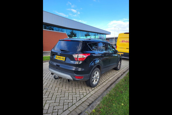 Ford Kuga 1.5 EcoBoost 150 PK Titanium | Trekhaak | Camera | Navigatie | Navigatie | Winterpakket | PDC V+A | Cruise Control