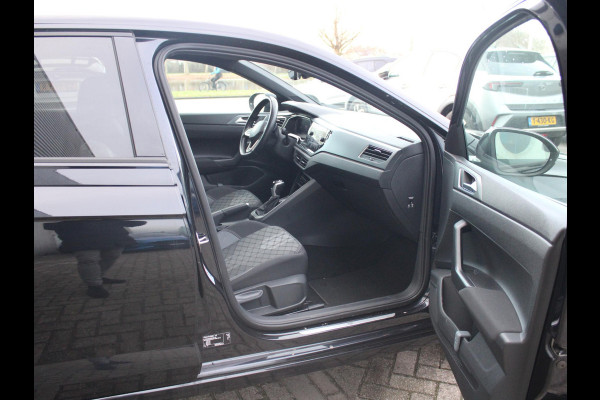 Volkswagen Taigo 1.5 TSI R-Line | PANORAMA DAK | CAMERA |