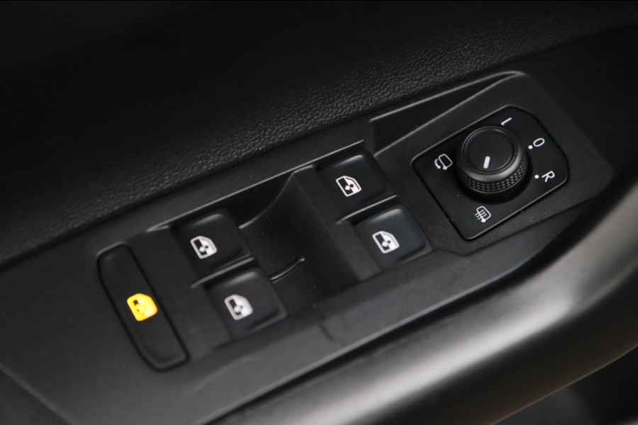 Volkswagen Polo 1.0 TSI / VIRTUAL / CAMERA / CARPLAY / STOELVERW