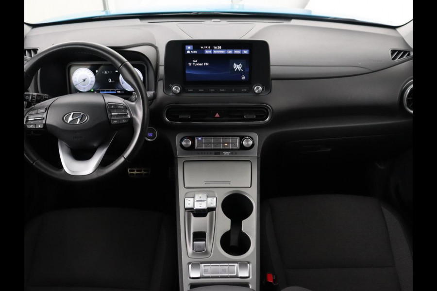 Hyundai Kona EV Comfort 39 kWh | Adaptive cruise | Camera | Carplay | Climate control | Digital Cockpit | Full LED