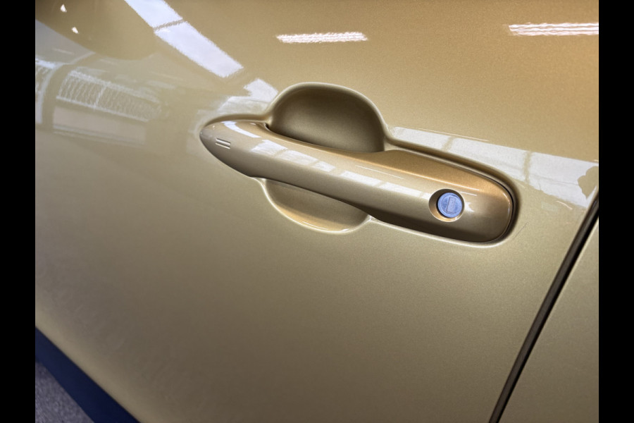 Toyota Yaris Cross 1.5 Hybrid Dynamic TREKHAAK/KEYLESS/CAMERA/NAVI/CARPLAY/17INCH