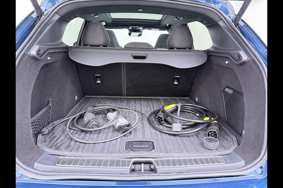 Lynk & Co 01 1.5 VAN: €30.900,- VOOR: €27.877,- UW EINDEJAARSVOORDEEL: €3.023,- | PANO | NAVIGATIE |