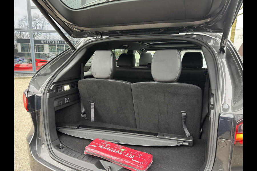 Mazda CX-80 2.5 e-SkyActiv PHEV Homura Plus 6p. 7 PERSOONS| ELEK. ACHTERKLEP | PANO| HEAD-UP | DODE HOEK| ADAPTIVE. CRUISE | ACHTERBANK VERWARMD |BOSE | SUPER COMPLEET!