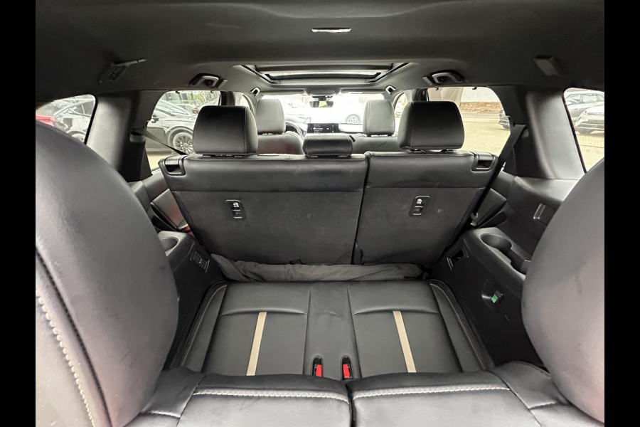 Mazda CX-80 2.5 e-SkyActiv PHEV Homura Plus 6p. 7 PERSOONS| ELEK. ACHTERKLEP | PANO| HEAD-UP | DODE HOEK| ADAPTIVE. CRUISE | ACHTERBANK VERWARMD |BOSE | SUPER COMPLEET!