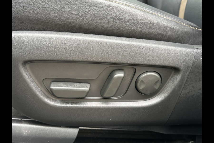 Mazda CX-80 2.5 e-SkyActiv PHEV Homura Plus 6p. 7 PERSOONS| ELEK. ACHTERKLEP | PANO| HEAD-UP | DODE HOEK| ADAPTIVE. CRUISE | ACHTERBANK VERWARMD |BOSE | SUPER COMPLEET!