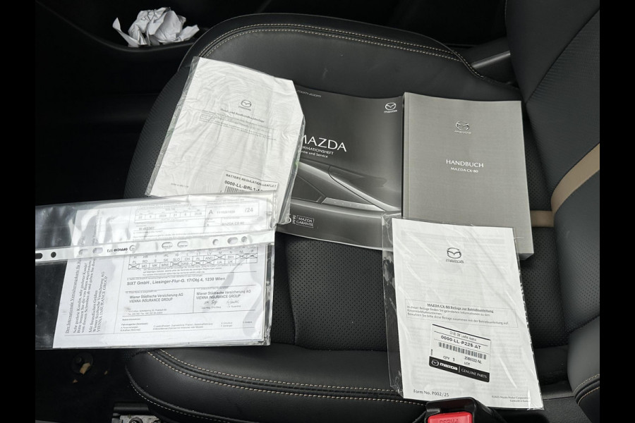Mazda CX-80 2.5 e-SkyActiv PHEV Homura Plus 6p. 7 PERSOONS| ELEK. ACHTERKLEP | PANO| HEAD-UP | DODE HOEK| ADAPTIVE. CRUISE | ACHTERBANK VERWARMD |BOSE | SUPER COMPLEET!