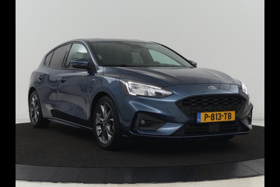 Ford Focus 1.0 EcoBoost Hybrid ST Line | Stoel & stuurverwarming | Camera | Navigatie | Carplay | Climate control | Parkeerhulp