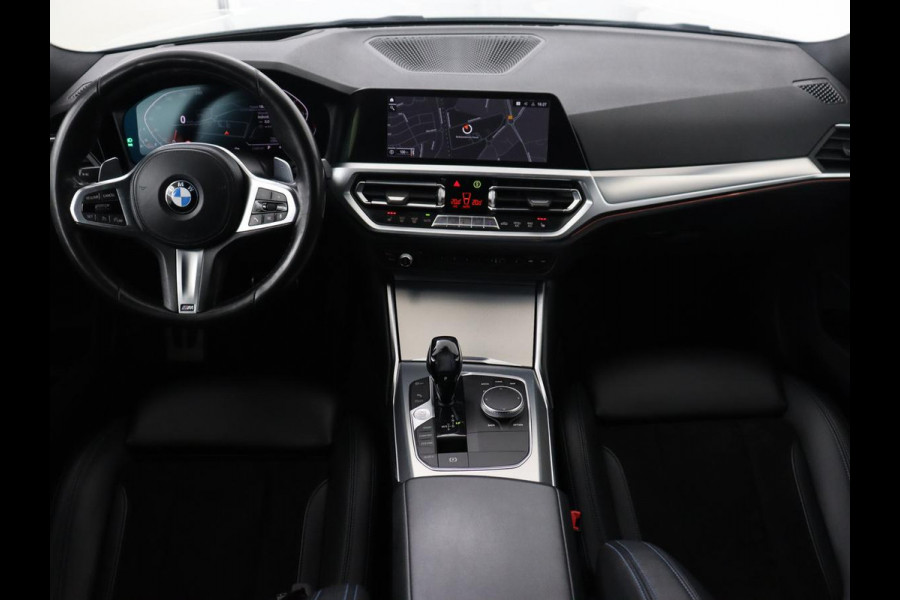 BMW 3-serie 320i M Sport | Head-Up | Stoelverwarming | Leder/Alcantara | Carplay | Live Cockpit | Keyless | Sportstoelen | Climate control