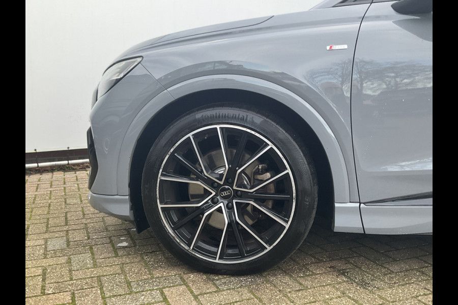 Audi Q4 e-tron 50 quattro Launch edition S Competition 77 kWh 1Eig Warmtepomp Sonos Camera Leer NL-Auto Uitstraling!
