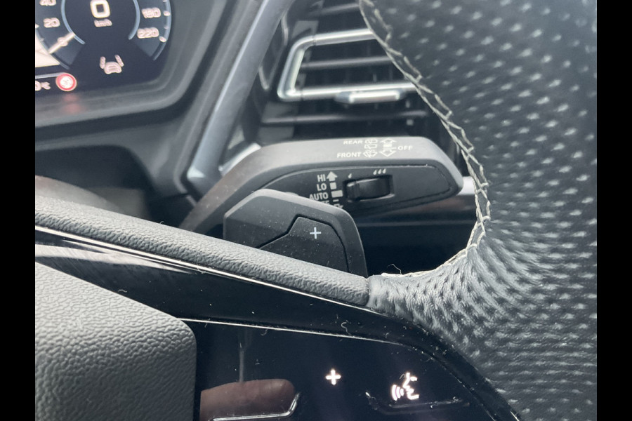 Audi Q4 e-tron 50 quattro Launch edition S Competition 77 kWh 1Eig Warmtepomp Sonos Camera Leer NL-Auto Uitstraling!