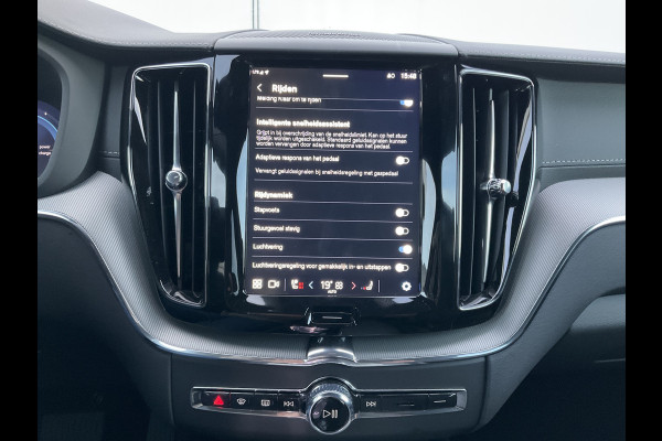 Volvo XC60 2.0 T8 456PK Plug-in hybrid AWD Ultra Black Edition Orig.NL Pano HUD Memory Carplay Trekhaak Harman/Kardon
