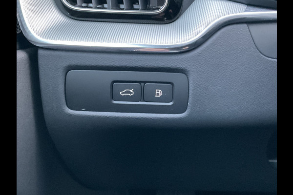 Volvo XC60 2.0 T8 456PK Plug-in hybrid AWD Ultra Black Edition Orig.NL Pano HUD Memory Carplay Trekhaak Harman/Kardon
