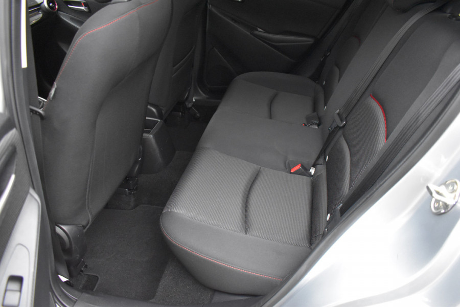 Mazda 2 1.5 Skyactiv-G Sportive / Carplay / Cruise / Camera / Stoelverwarming