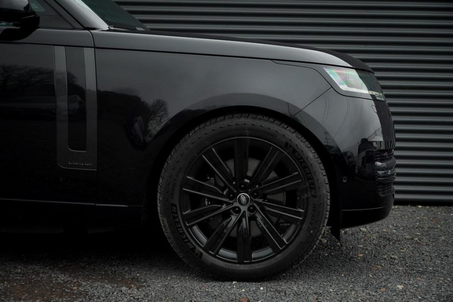 Land Rover Range Rover 3.0 P550e Autobiography PHEV / Massage / Towing Pack