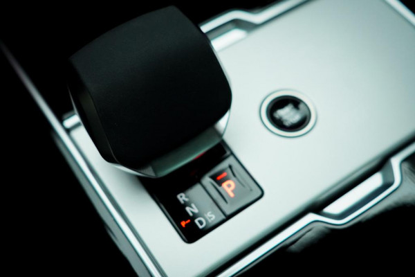 Land Rover Range Rover 3.0 P550e Autobiography PHEV / Massage / Towing Pack