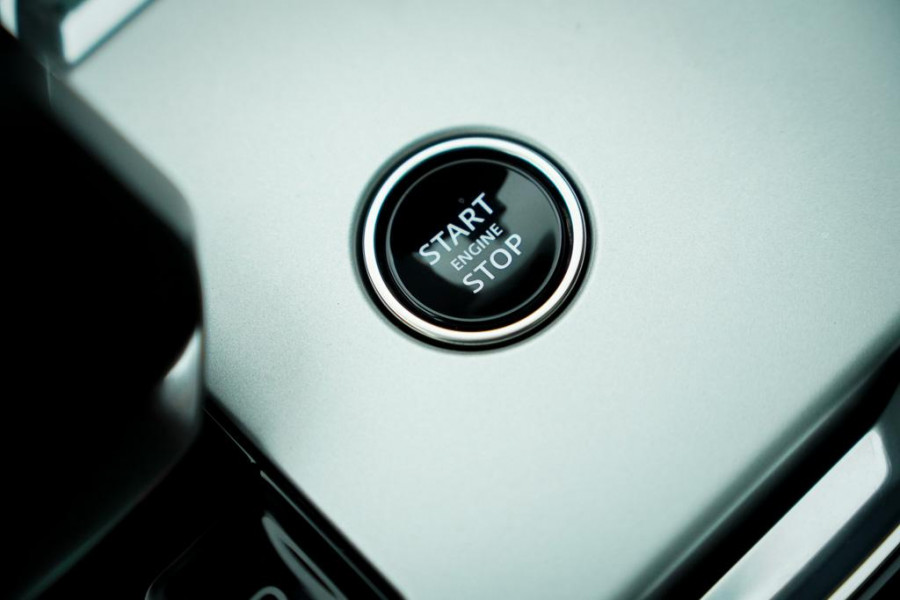 Land Rover Range Rover 3.0 P550e Autobiography PHEV / Massage / Towing Pack