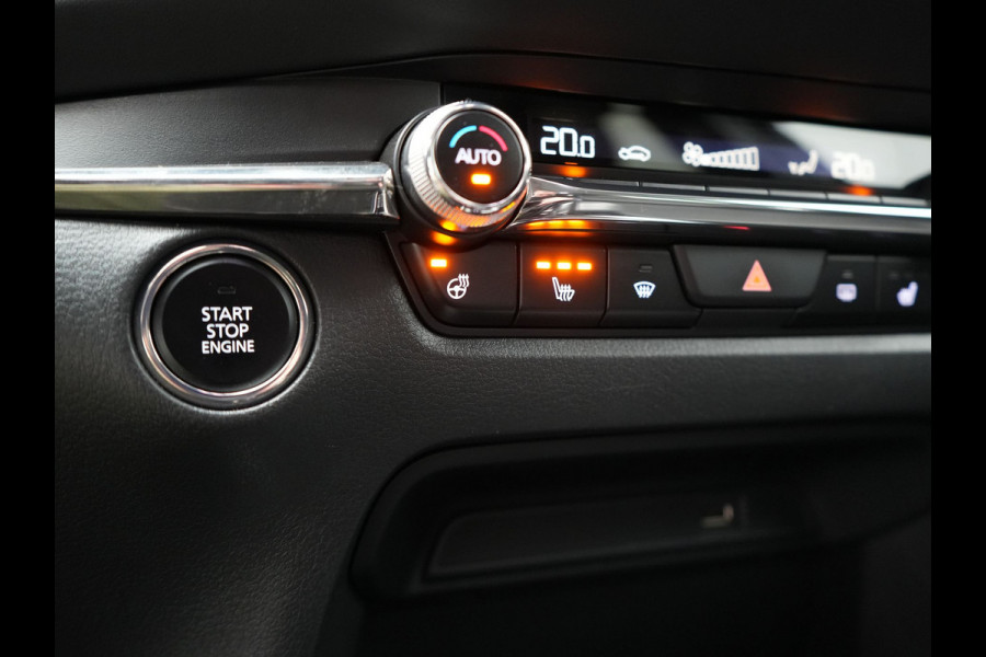 Mazda CX-30 2.0 e-SkyActiv-G M Hybrid Comfort Automaat | Adaptive Cruise | Trekhaak | Head Up | 360 Camera | BOSE Sound | Stuur & Stoelverwarming |  Apple Carplay | 18"L.M | LED Koplampen |