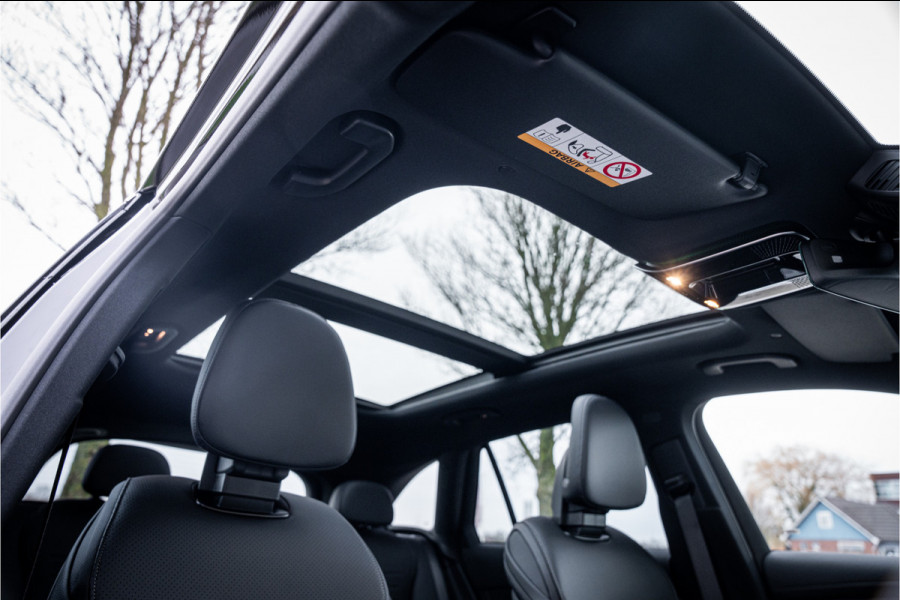 Mercedes-Benz GLC 400e 4MATIC Sport Edition AMG ** Panodak ** Trekhaak ** NL auto!! NP 80K ** Rijbereik tot 130km (WLTP)