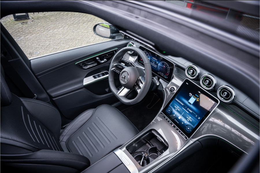 Mercedes-Benz GLC 400e 4MATIC Sport Edition AMG ** Panodak ** Trekhaak ** NL auto!! NP 80K ** Rijbereik tot 130km (WLTP)
