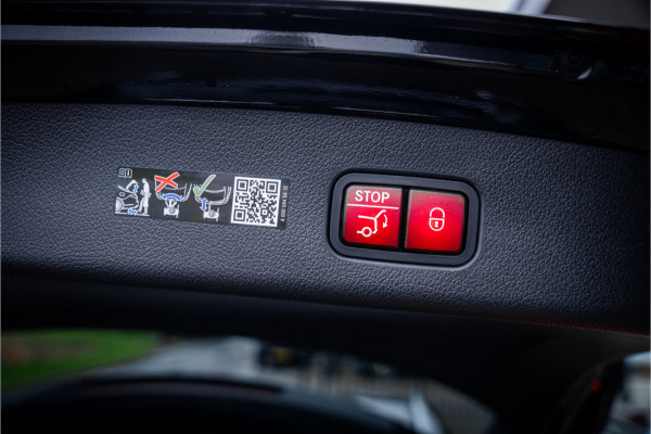 Mercedes-Benz GLC 400e 4MATIC Sport Edition AMG ** Panodak ** Trekhaak ** NL auto!! NP 80K ** Rijbereik tot 130km (WLTP)