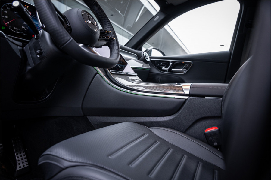 Mercedes-Benz GLC 400e 4MATIC Sport Edition AMG ** Panodak ** Trekhaak ** NL auto!! NP 80K ** Rijbereik tot 130km (WLTP)