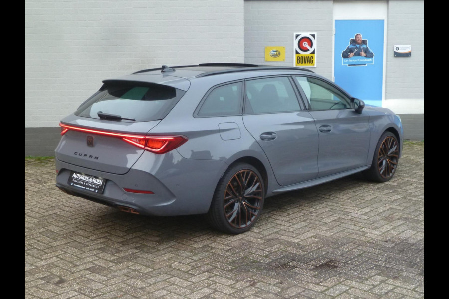 CUPRA Leon Sportstourer 1.4 e-Hybrid VZ Performance 245PK|Panodak|Stoel/Stuurverwarming|Adaptive-Cruise|Keyless-Entry|Camera