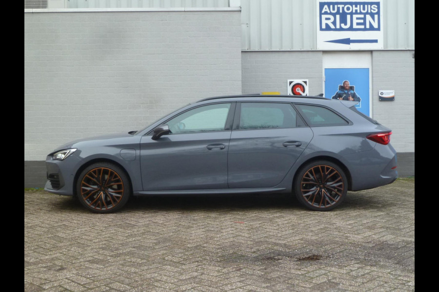 CUPRA Leon Sportstourer 1.4 e-Hybrid VZ Performance 245PK|Panodak|Stoel/Stuurverwarming|Adaptive-Cruise|Keyless-Entry|Camera