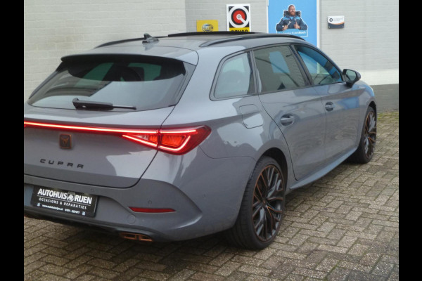 CUPRA Leon Sportstourer 1.4 e-Hybrid VZ Performance 245PK|Panodak|Stoel/Stuurverwarming|Adaptive-Cruise|Keyless-Entry|Camera