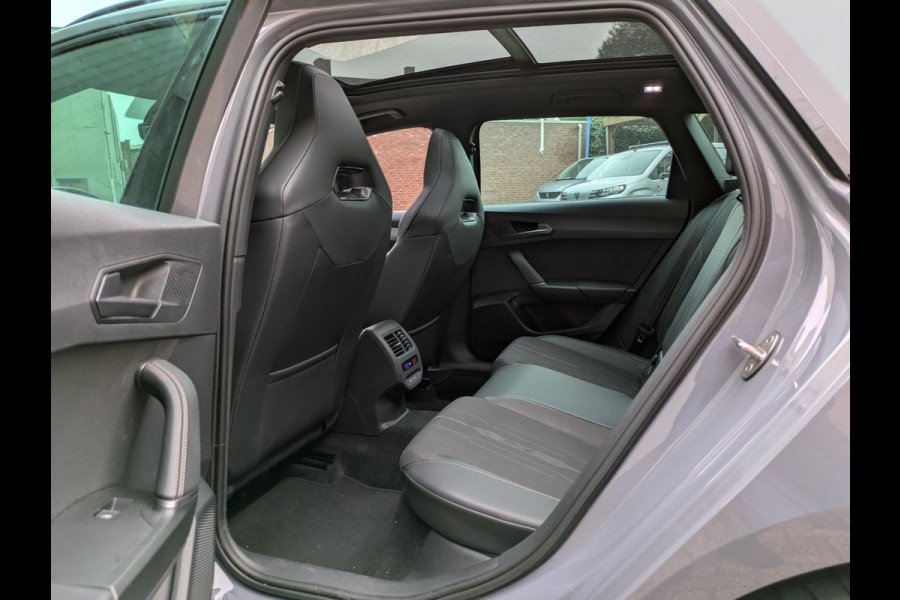 CUPRA Leon Sportstourer 1.4 e-Hybrid VZ Performance 245PK|Panodak|Stoel/Stuurverwarming|Adaptive-Cruise|Keyless-Entry|Camera