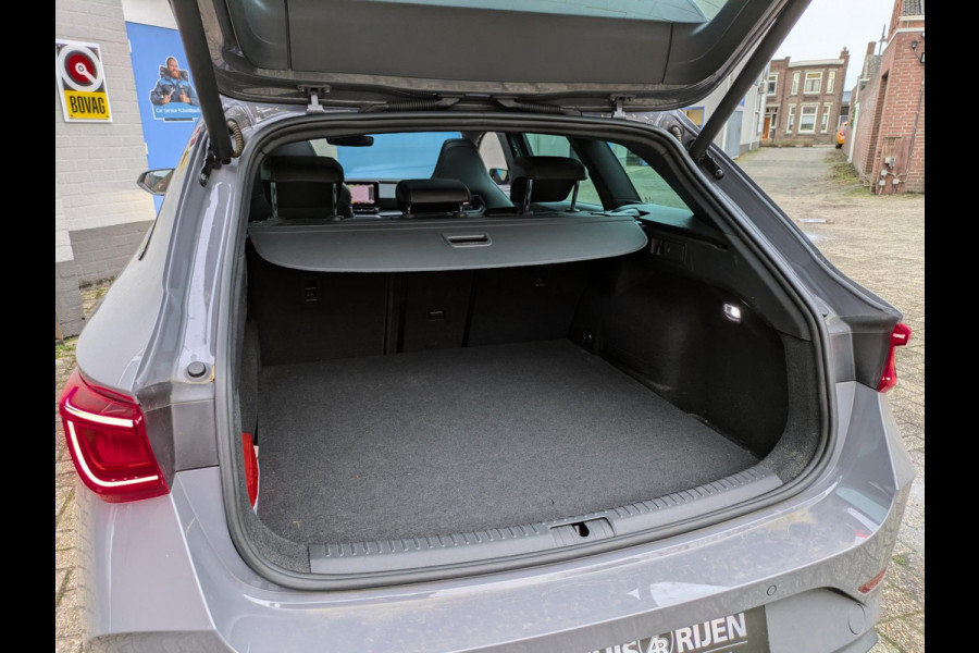 CUPRA Leon Sportstourer 1.4 e-Hybrid VZ Performance 245PK|Panodak|Stoel/Stuurverwarming|Adaptive-Cruise|Keyless-Entry|Camera