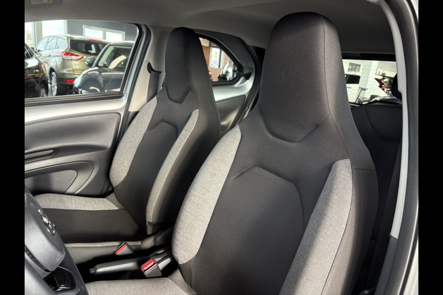 Toyota Aygo X 1.0 VVT-i MT Play 5-drs. CAMERA/CARPLAY/DAB/ADAPT.CRUISE