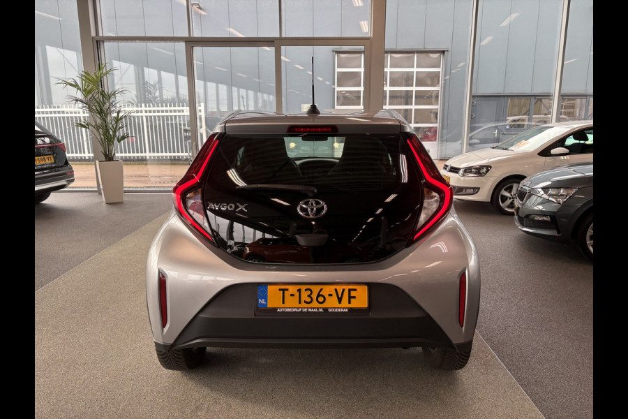 Toyota Aygo X 1.0 VVT-i MT Play 5-drs. CAMERA/CARPLAY/DAB/ADAPT.CRUISE