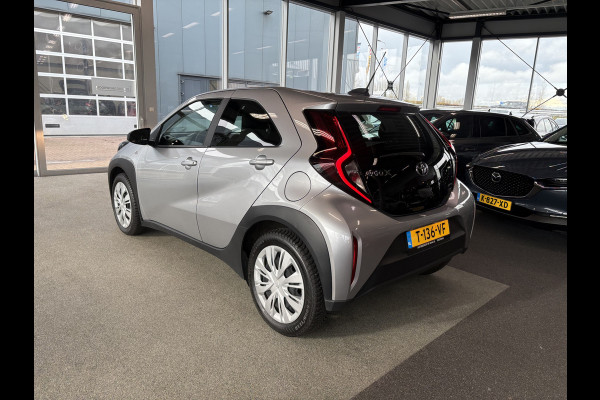 Toyota Aygo X 1.0 VVT-i MT Play 5-drs. CAMERA/CARPLAY/DAB/ADAPT.CRUISE