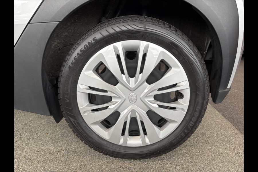 Toyota Aygo X 1.0 VVT-i MT Play 5-drs. CAMERA/CARPLAY/DAB/ADAPT.CRUISE