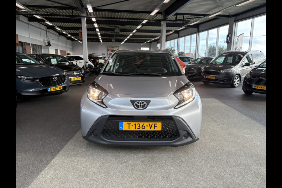 Toyota Aygo X 1.0 VVT-i MT Play 5-drs. CAMERA/CARPLAY/DAB/ADAPT.CRUISE