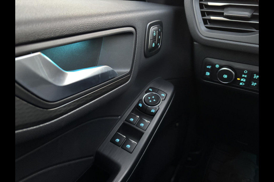 Ford Kuga 2.5 PHEV Sound Edition | SCI | 243pk | Ford Voorraad | Panorama Dak | 20 inch Lichtmetaal | Winterpack | Matrix LED | Driver Assistance Pack